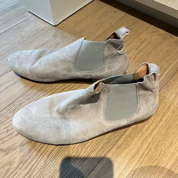 Light Grey Suede by Boots 10 Points - Picture 1 of 4